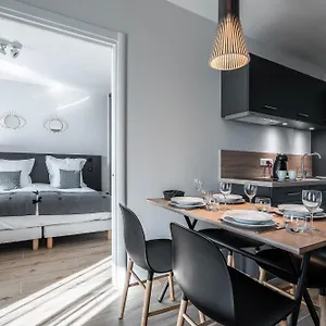 la-grange-des-peres.hotels-rhonealpes.com/